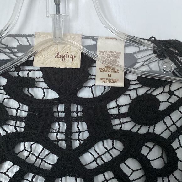 Daytrip black and gray faux fur vest size Medium - Picture 2 of 5